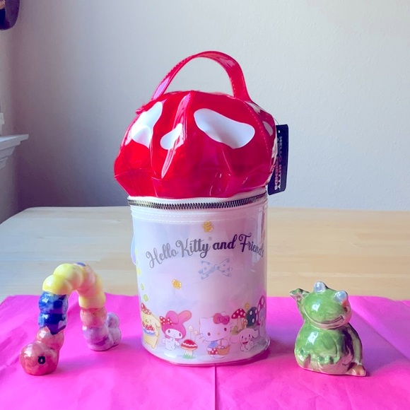 🍄HELLO KITTY AND FRIENDS BAG 🍄 NWT 🍄